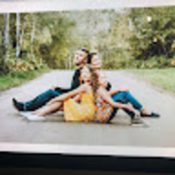 Meet your Posher, Roxanne - Picture 1 of 1